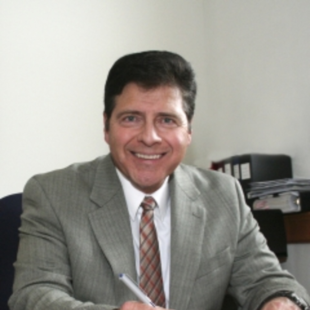 Mathematics Faculty Colloquium - Raul Curto promotional image